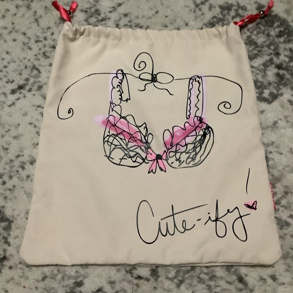 Mary Kay Lingerie Travel Bag Pouch New Without Tags